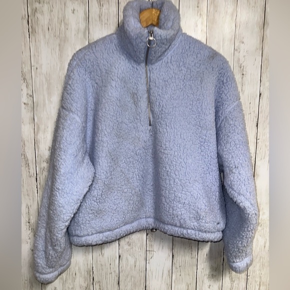 Hollister Baby Blue Cropped Half Zip Pullover Fleece Sweater - Picture 2 of 3